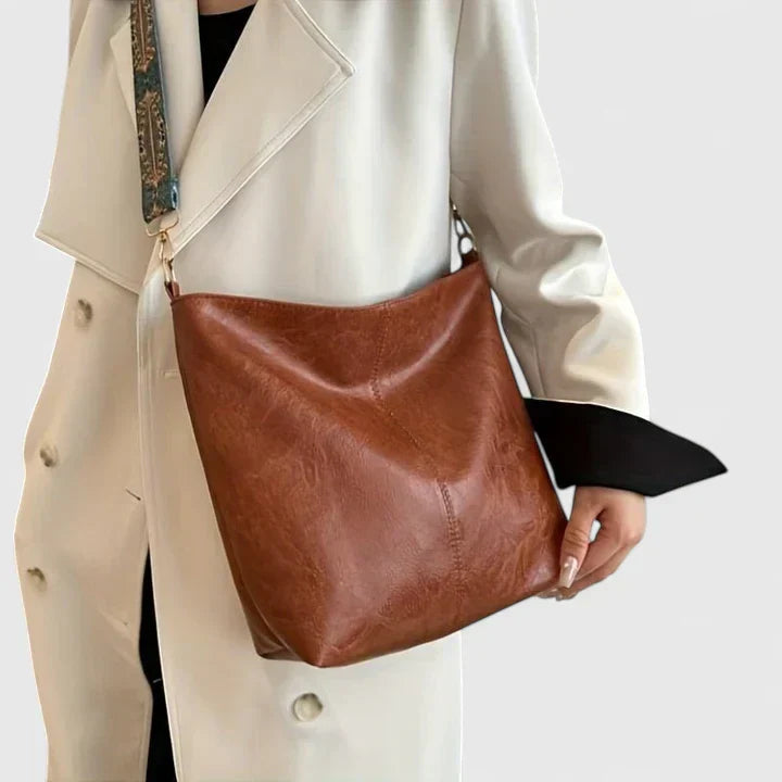 Elyzandraa | Sophisticated Handbag 4
