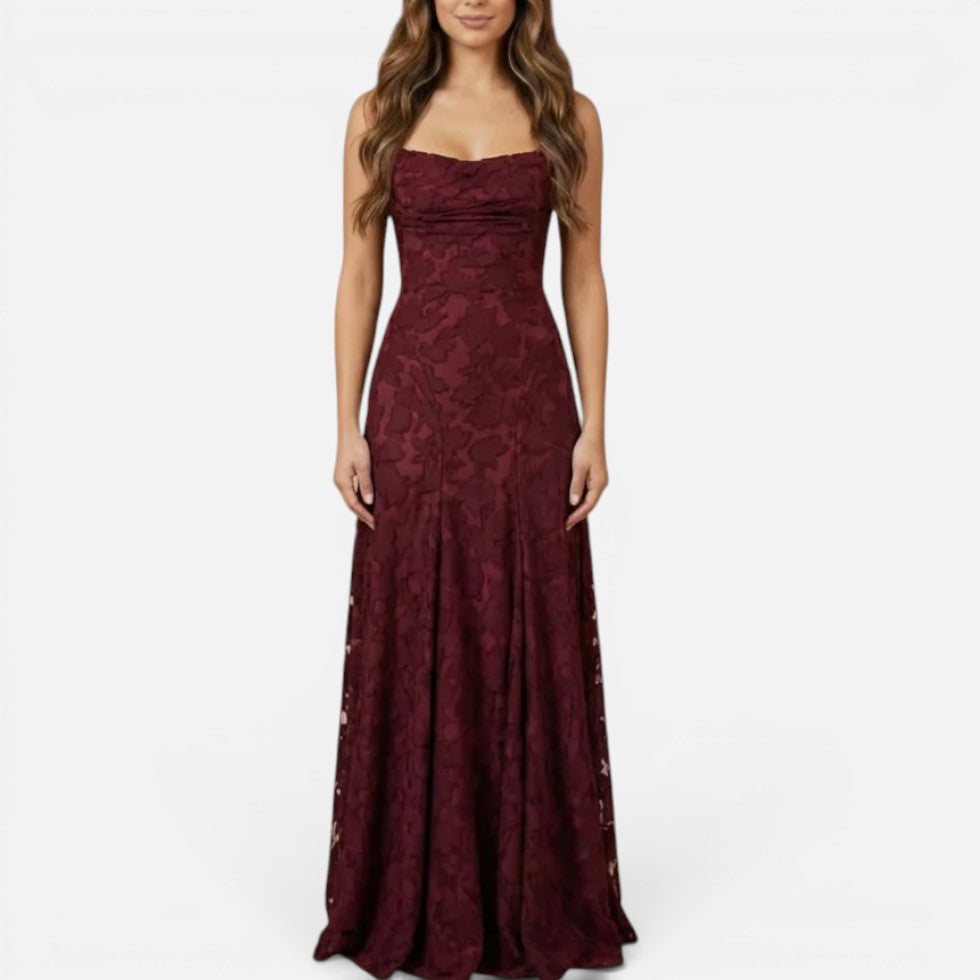 Elegant Lace Maxi Wedding Dress with Spaghetti Straps