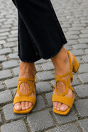 Women's Low Block Heel Sandals with Circular Cutout