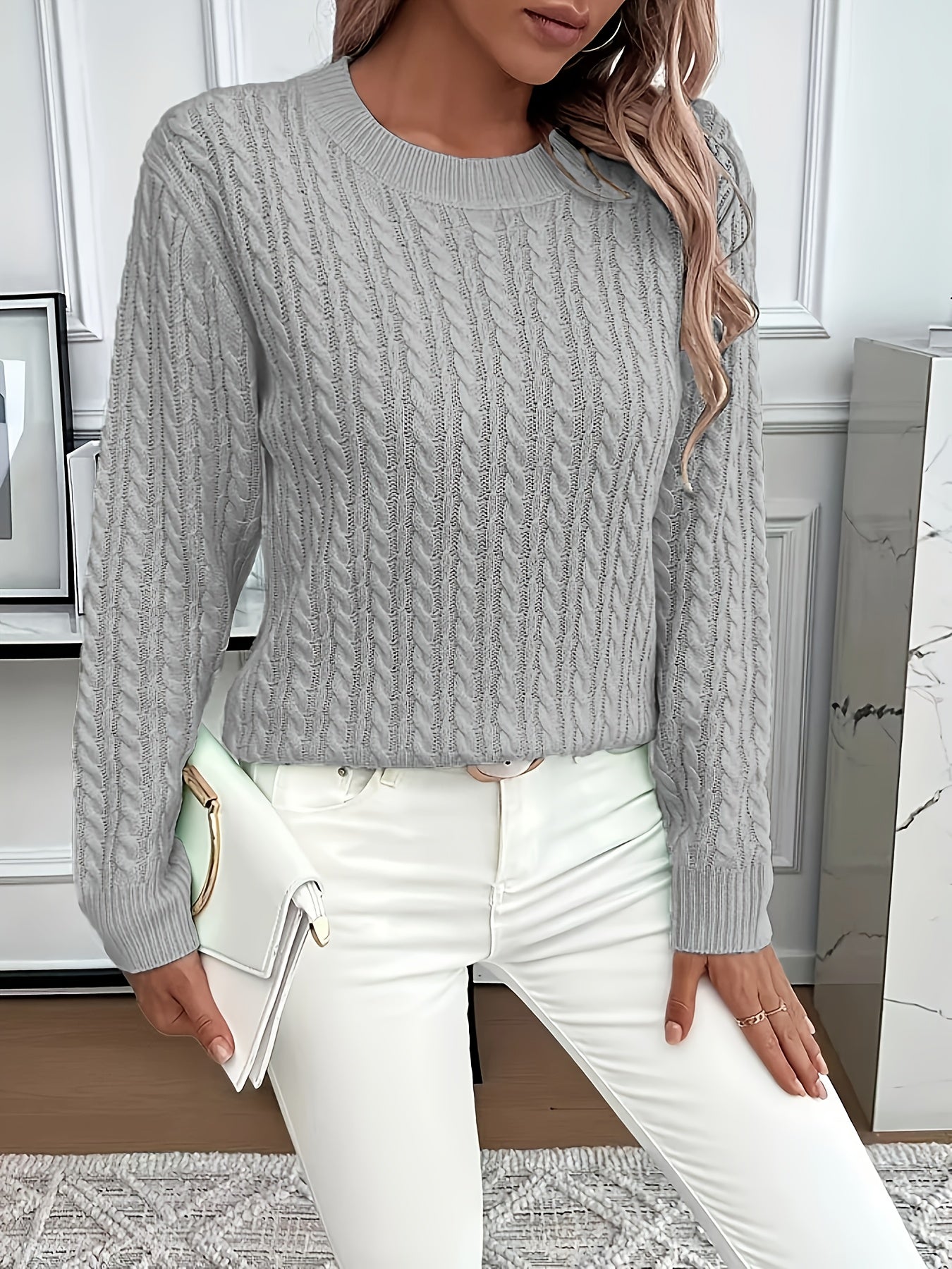 Faye | Cable-Knit Round Neck Sweater 8