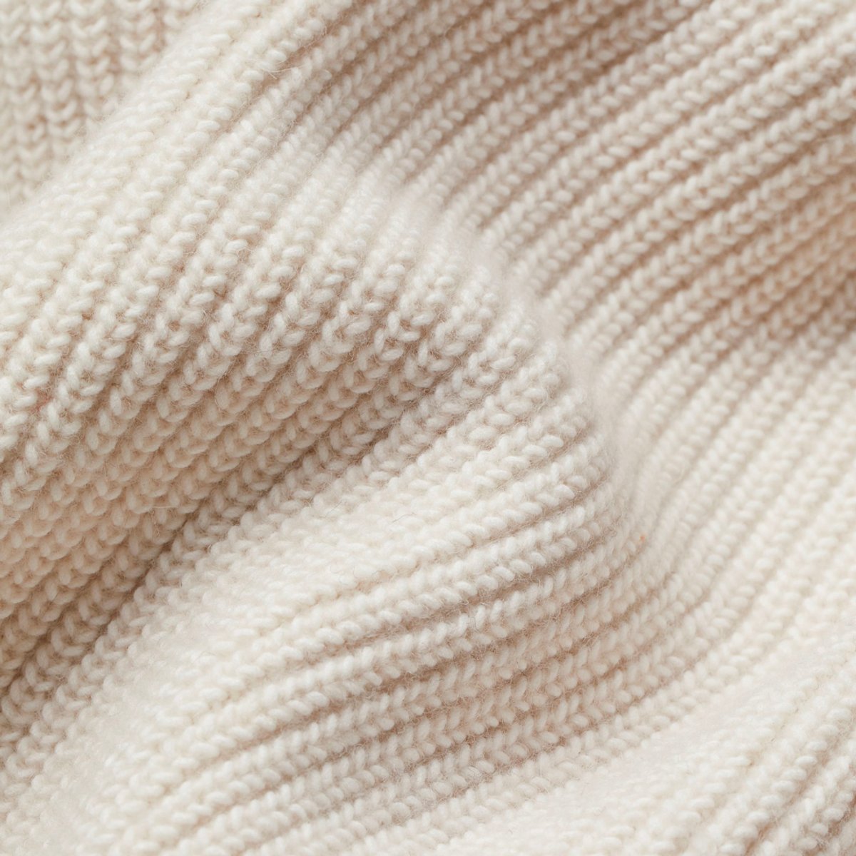 Freja Oversize Cardigan Women | Knitted, Loose Fit, Pockets 3