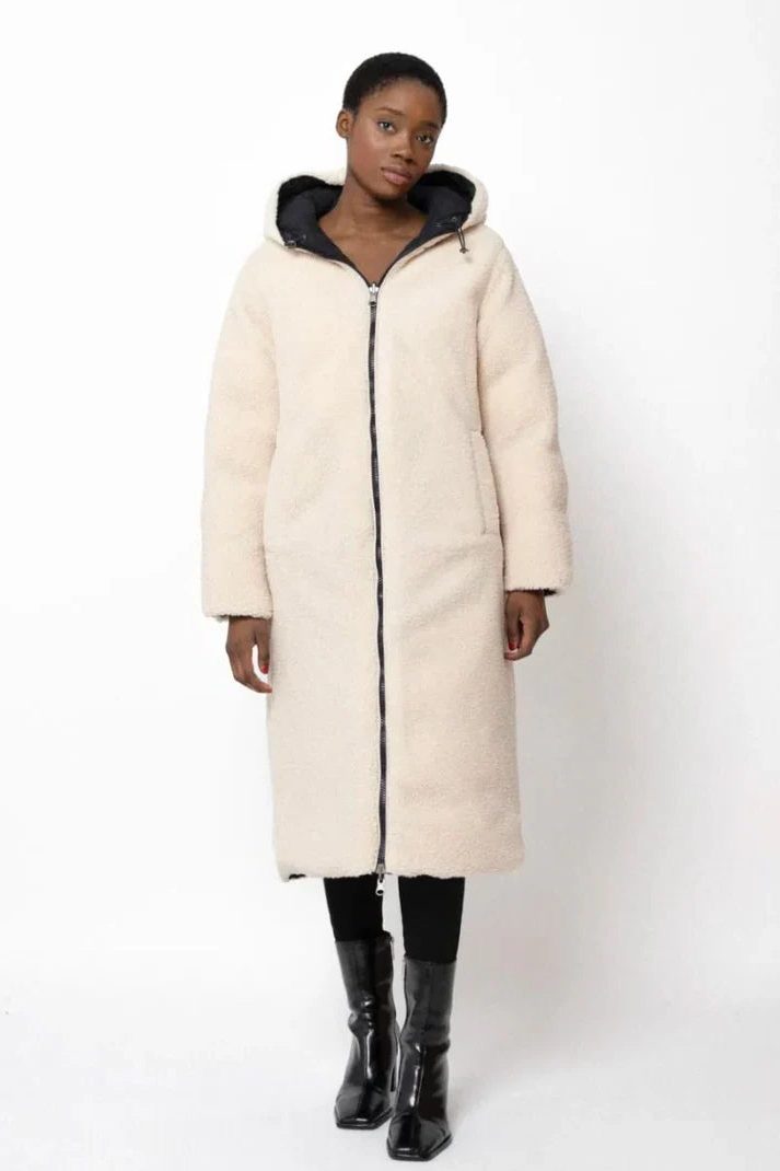 Long Sherpa Lined Reversible Puffer Coat for Women 2