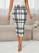 Rosa | Refined Plaid Pencil Skirt 3