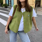 Women's button-front lambswool vest – Soft, comfortable and versatile 1