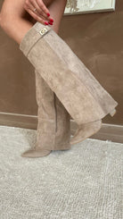 Women's high heeled boots – Elegant design with gold detail 2